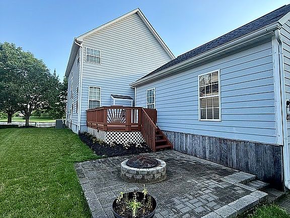 5th image of 1607 Olde Haley Dr