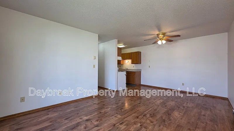 2408 3rd Ave N #16