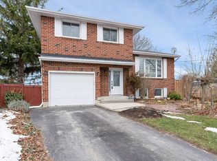 34 Balmoral Ct #2, Kingston, ON K7M7T1