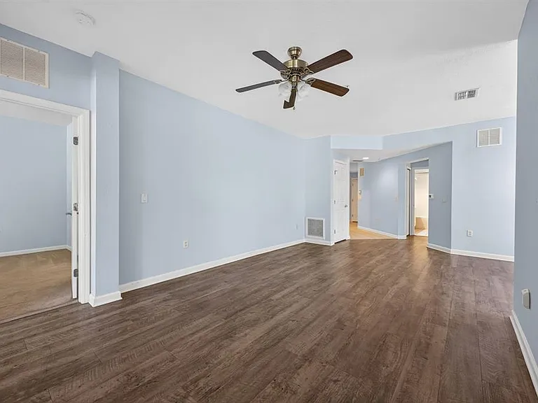 8352 Quimby Cir — Photo 5