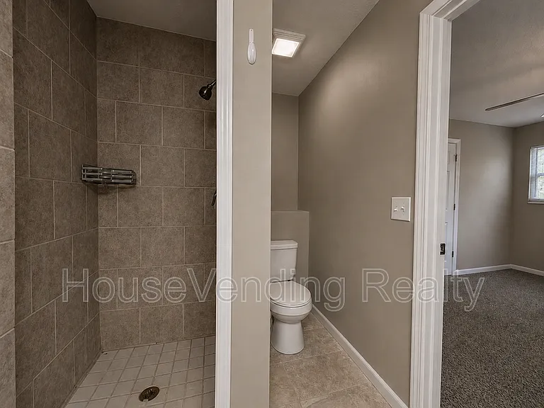 6204 Trailhead Cir — Photo 15