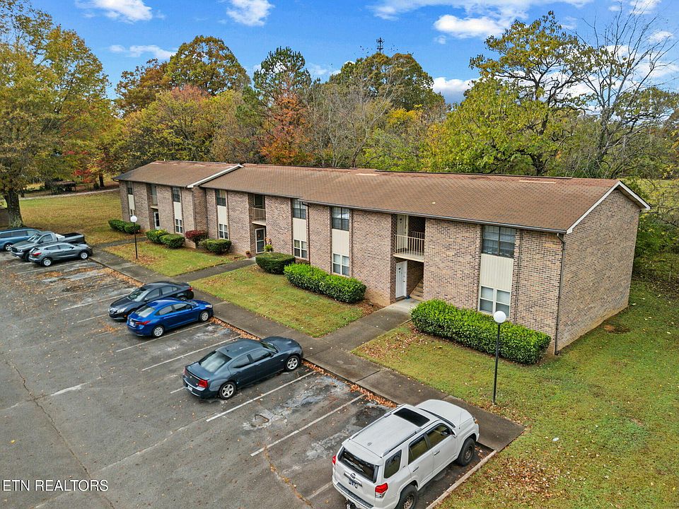 1st image of 906 Old Reservoir Rd