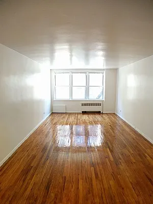 Rented by BRICK & GALO REALTY CORP | media 4