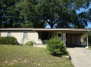 5 Plum St, Ozark, AL 36360