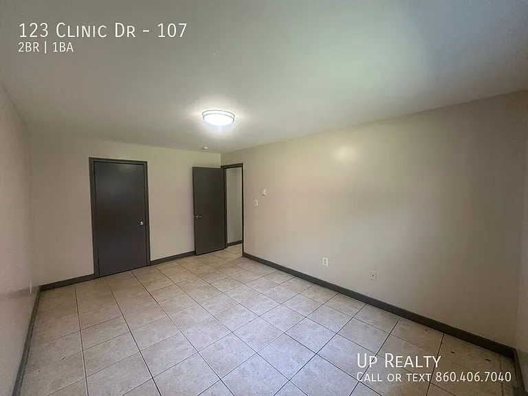 123 Clinic Dr #107 — Photo 3