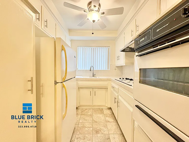 942 N Gardner St #102 — Photo 2