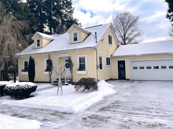 1 Juliand St, Bainbridge, NY 13733