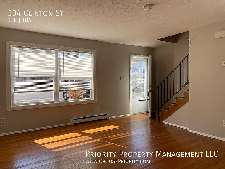 104 Clinton St — Photo 5