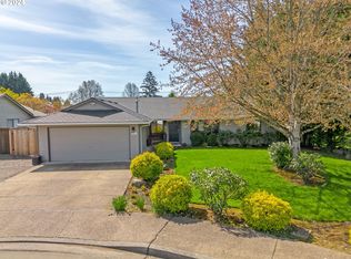 814 NE Thomas Ct, Hillsboro, OR