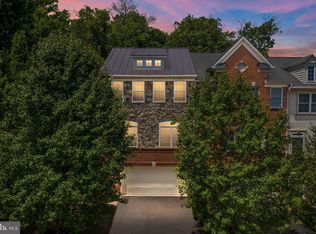 20366 Center Brook Sq, Sterling, VA 20165