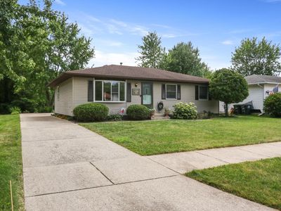 2209 E 38th Pl, Hobart, IN, 46342
