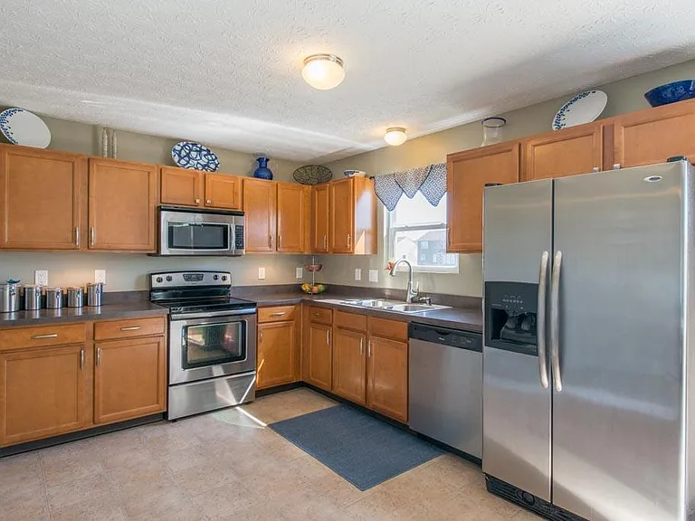 5401 Talladega Dr — Photo 2