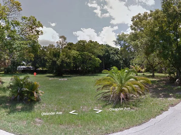705 Oleander Ave, Fort Myers, FL 33916