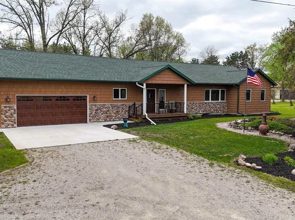 E1829 Rural Rd, Waupaca, WI 54981