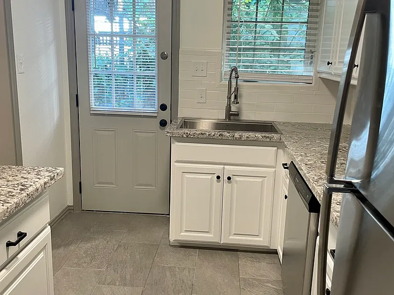 4021 Prescott Ave #B1 — Photo 8