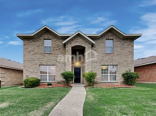 724 Horseshoe Ct, Desoto, TX 75115
