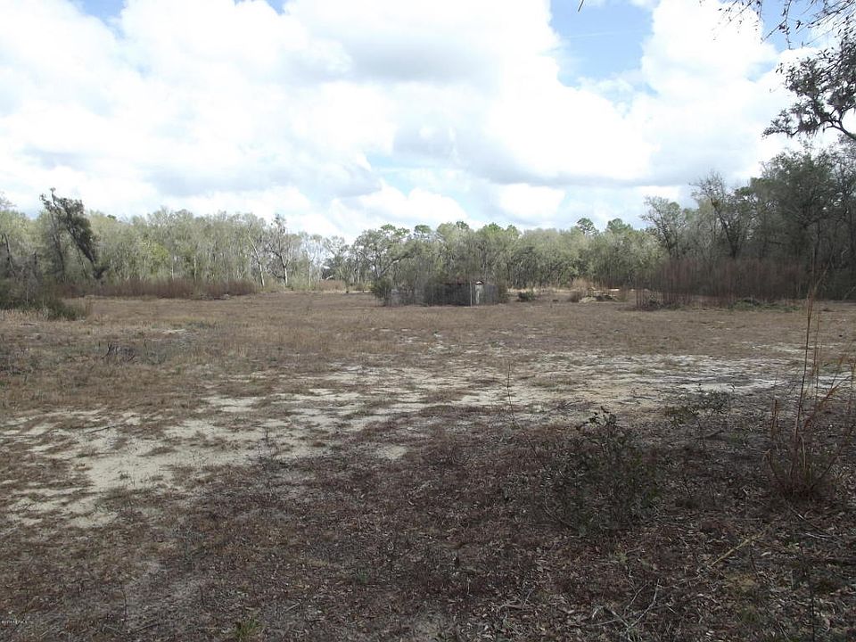 2nd image of 122 Vine Rd E