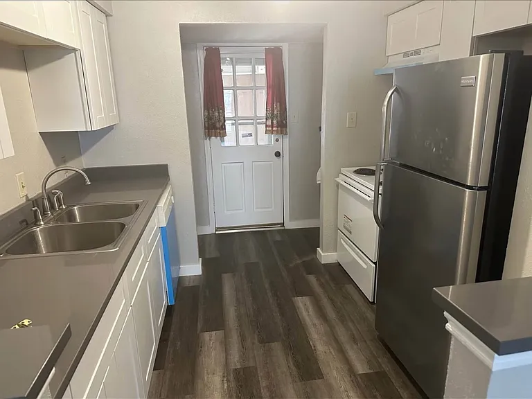 5726 Marina Dr #13 — Photo 1