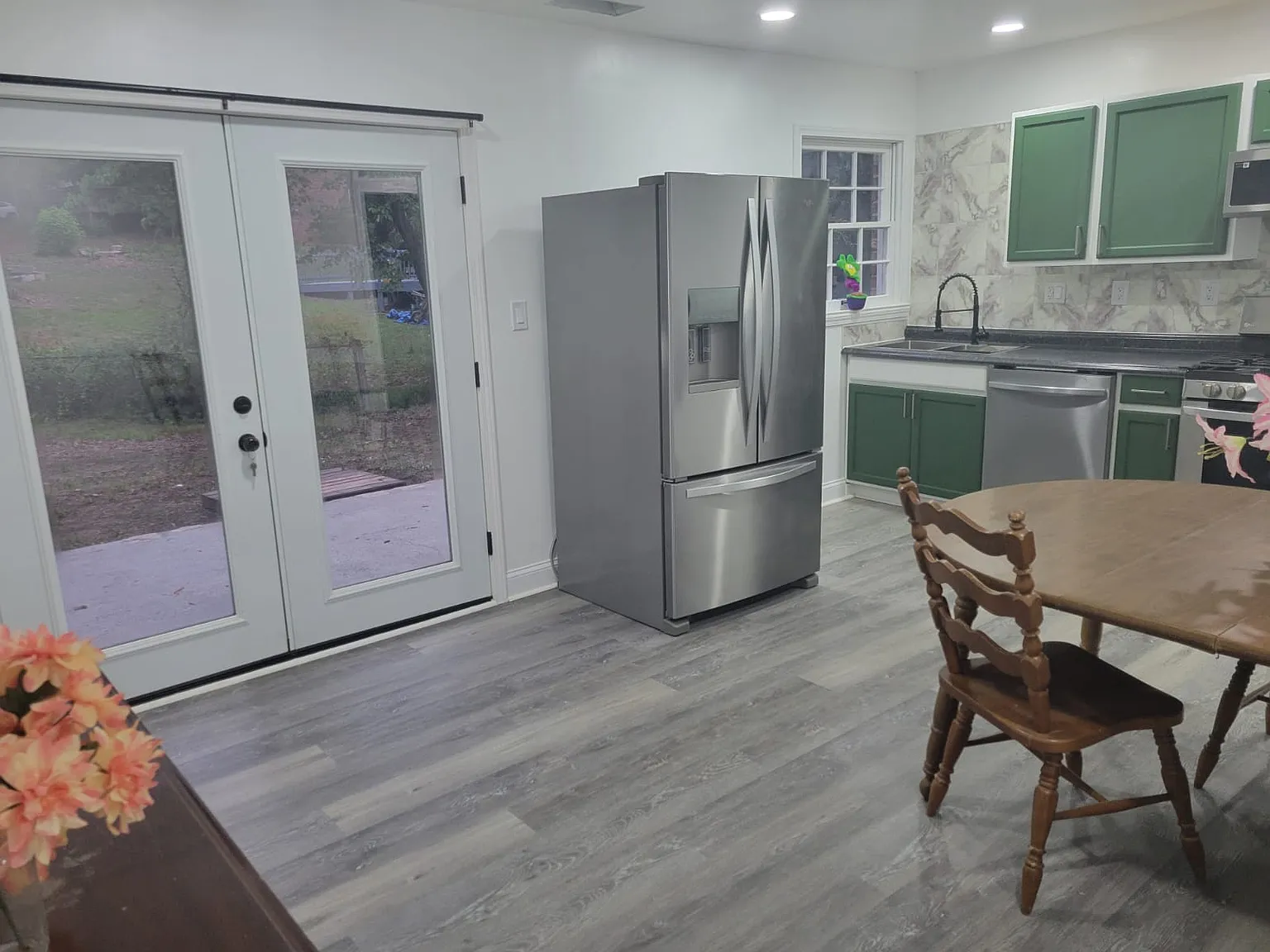 1 bed, 900 sqft, $1,600 — Photo 4