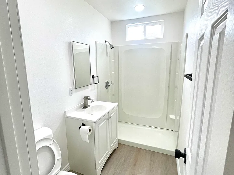 1154 Gould St #A — Photo 10