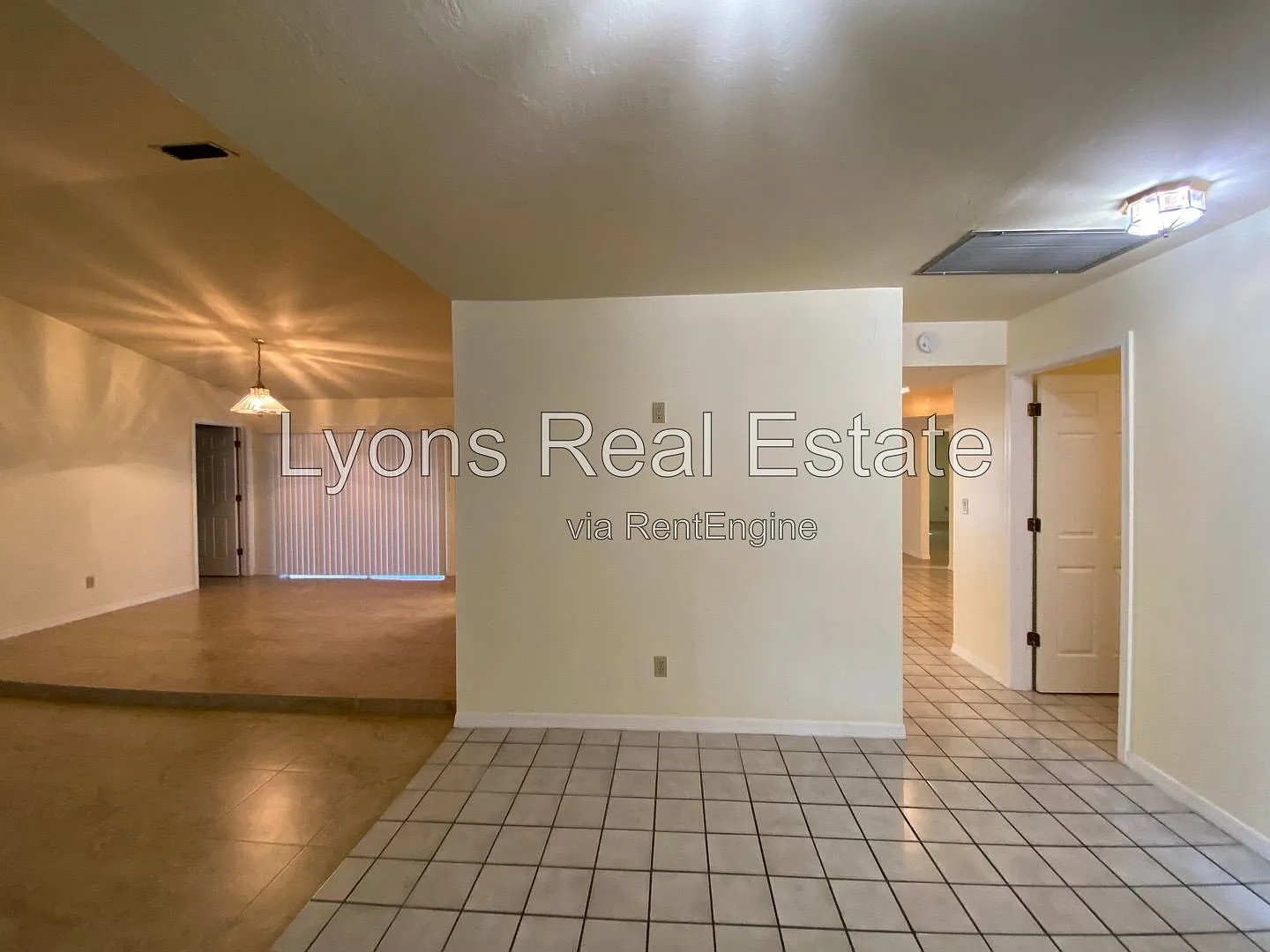 3 bed, 2.0 bath, 2175 sqft, $2,100 — Photo 4