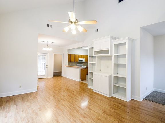 4th image of 308 Private Road 3097
