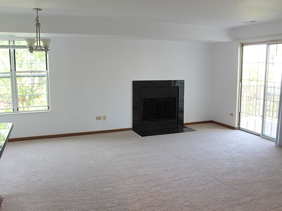 2nd image of 108 White Oak Ct APT 9