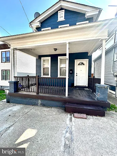 614 Beech St Photo 1