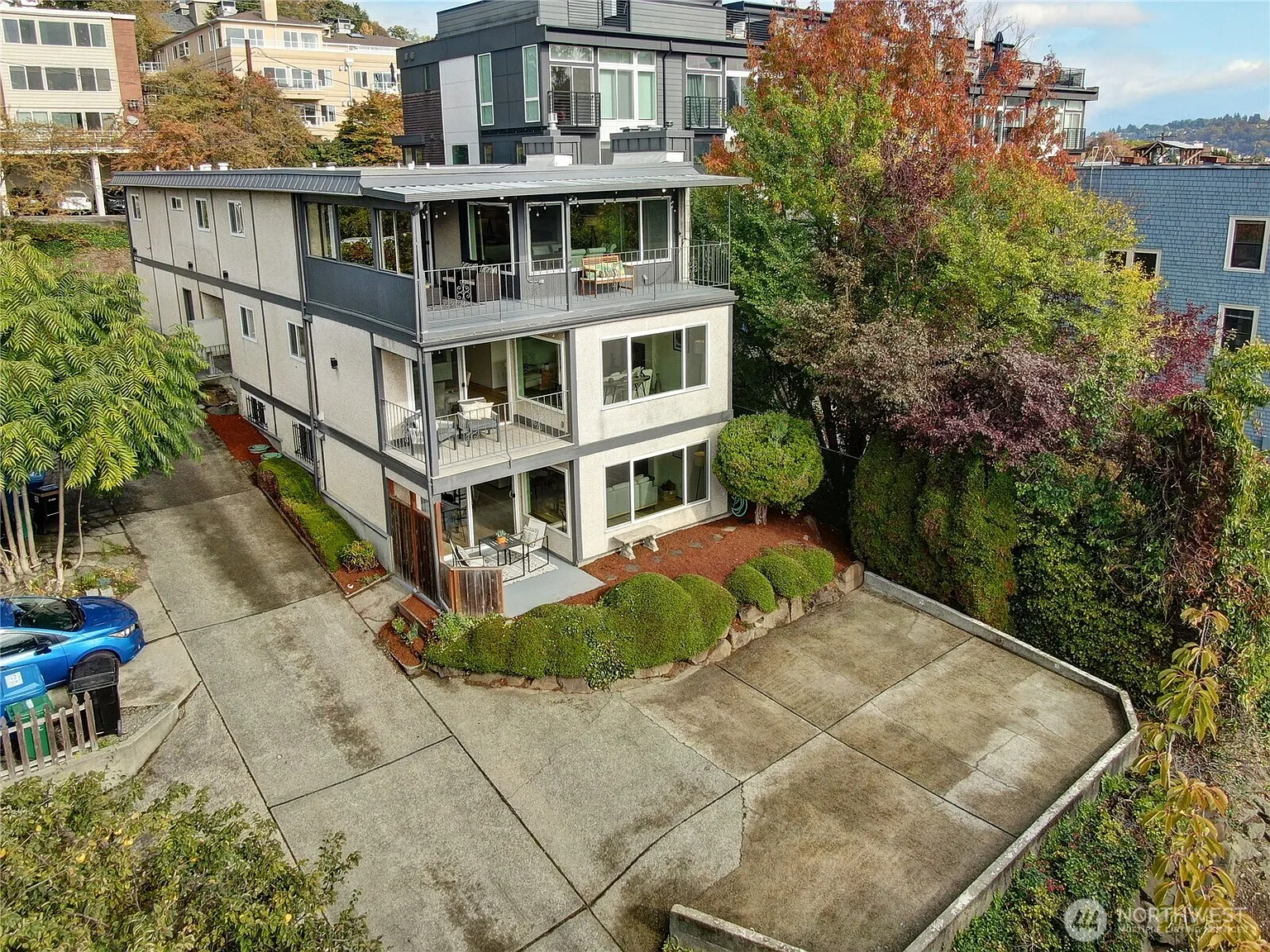 161 Valley Street photo 1