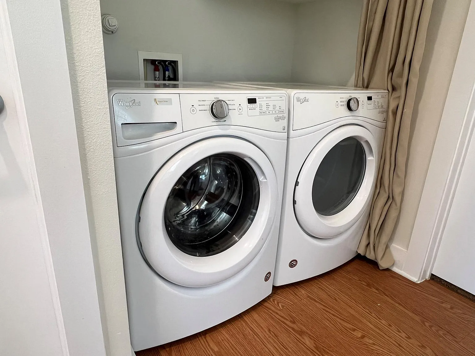 2 bed, 2.0 bath, 960 sqft, $1,590 — Photo 4