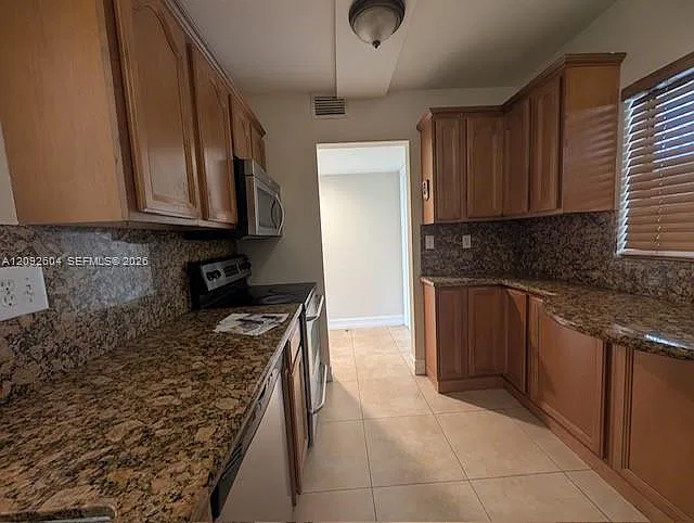 Fox Chase Condo #3 — Photo 3