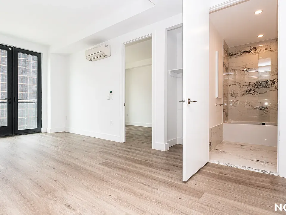 322 Grand Concourse #803
