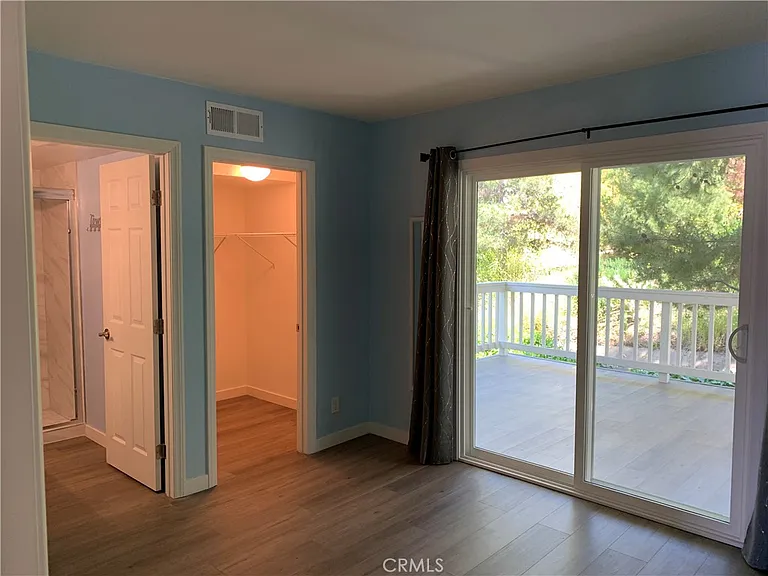 23821 Hillhurst Dr #48 — Photo 15