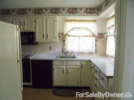 5th image of 4830 Oak Acres Dr