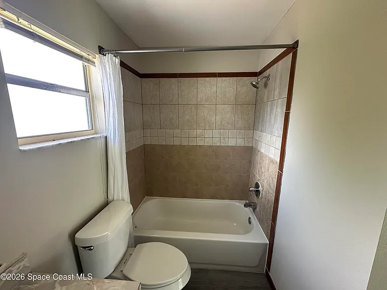 1424 Croftwood Dr #1428 — Photo 13