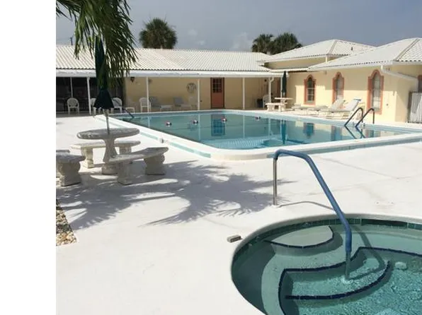7244 Drum Dr, Saint James City, FL 33956