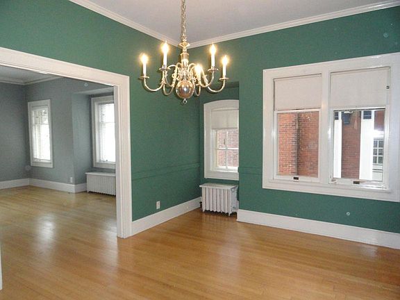 4th image of 2367 N Wahl Ave #1
