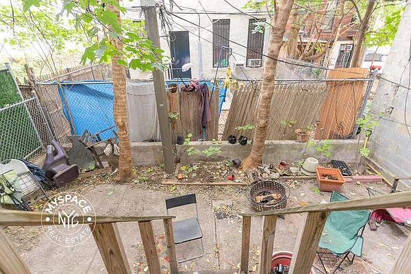 Rented by MySpaceNYC | media 2