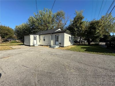 320 Kahl Court, Sellersburg, IN, 47172