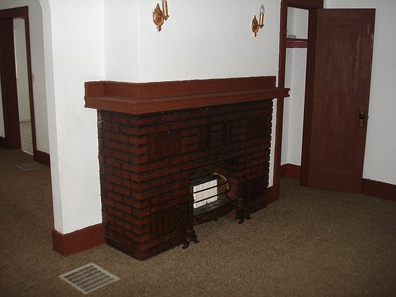 4th image of 157 Brenner Ct