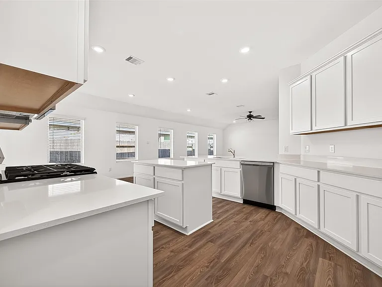 22215 Scarlino Dr — Photo 14