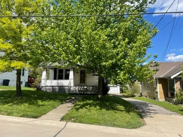 27 Park Ave, Elsmere, KY 41018