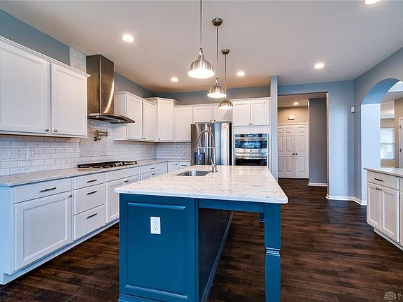 3rd image of 1153 Cadbury Ct