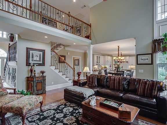 4th image of 1298 Pensacola Ln