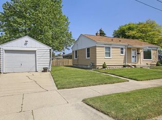 3055 Caledonia St, Racine, WI 53402
