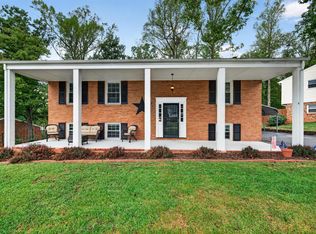 1465 Abbey Cir, Vinton, VA 24179