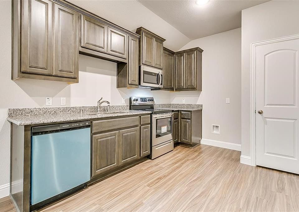 1st image of 1401 Warringwood Dr