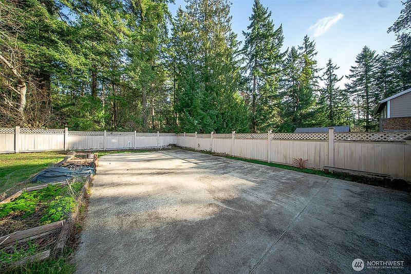 4th image of 3705 30th Avenue Ct NW