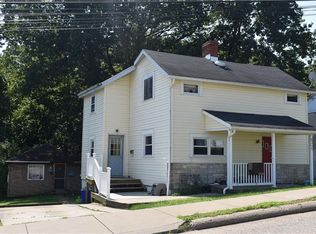 809 1/2 Vine St, Coraopolis, PA 15108