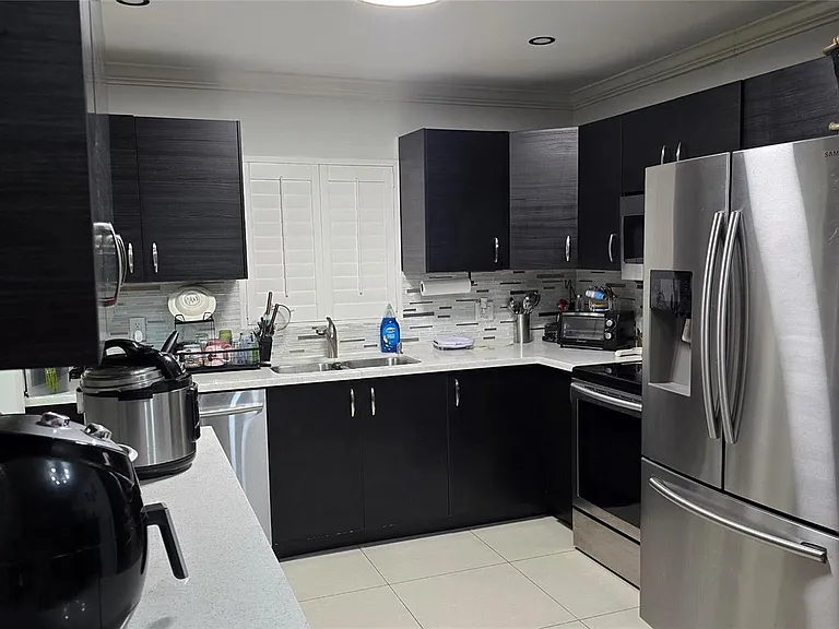 5140 SW 40th Ave #26C — Photo 3
